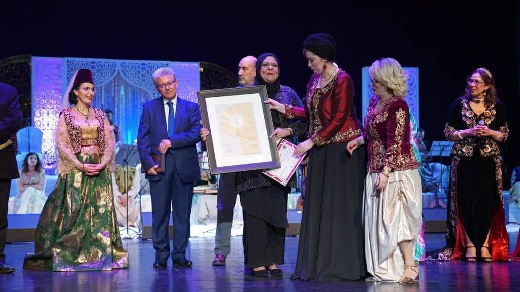 عازفة الكمان للموسيقى الأندلسية نسيمة حفاف