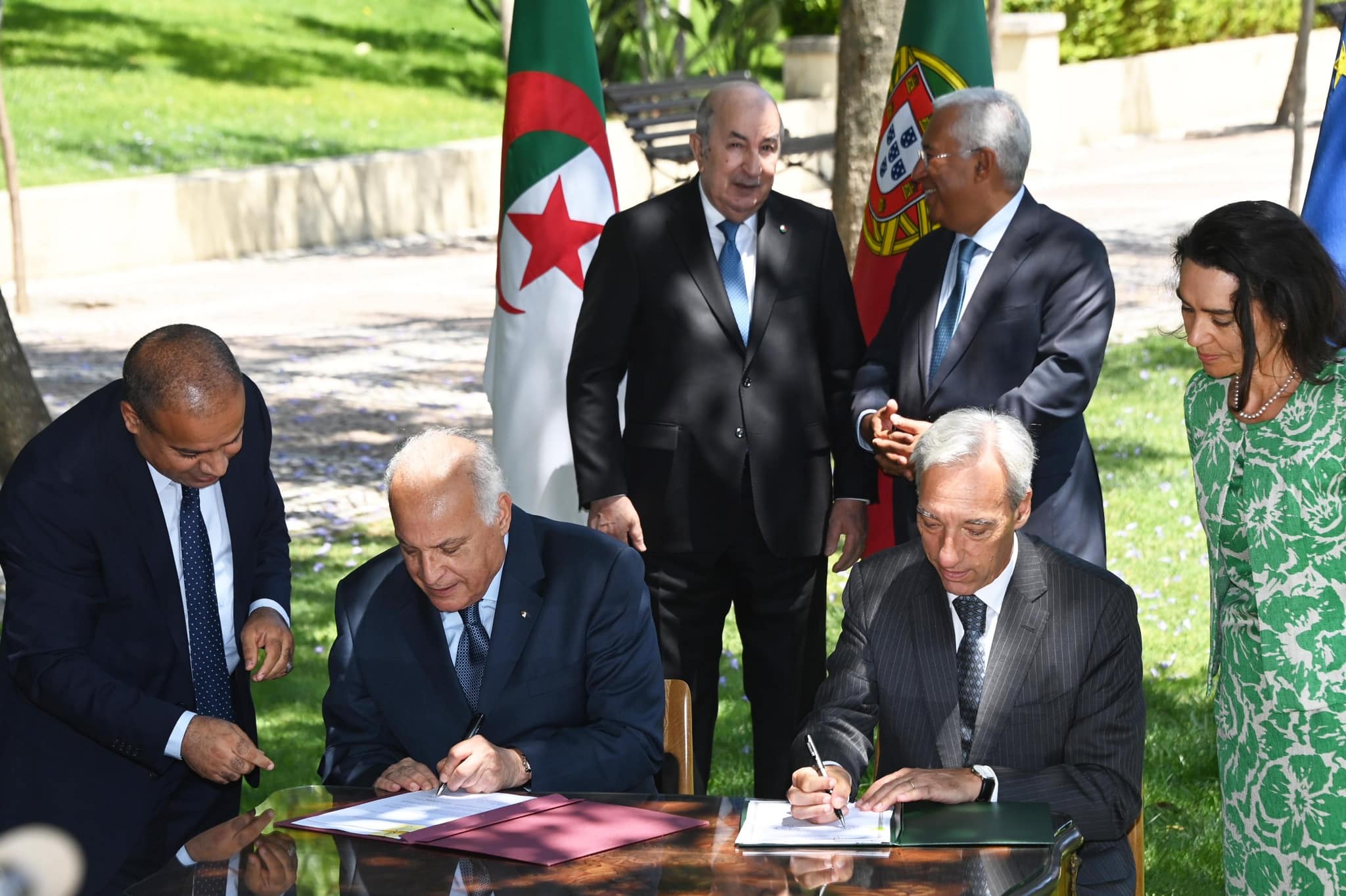 Algérie Portugal le président de la République préside la cérémonie