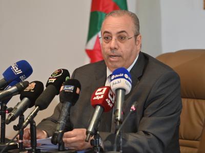 Ahmed Zeghdar, ministre de l'industrie