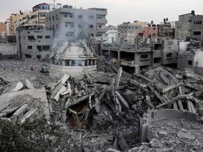 قصف الاحتلال الصهيوني منازل في غزة 