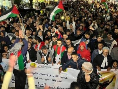 المغرب : مسيرات شعبية تضامنا مع الشعب الفلسطيني وتنديدا بالتطبيع مع الكيان الصهيوني