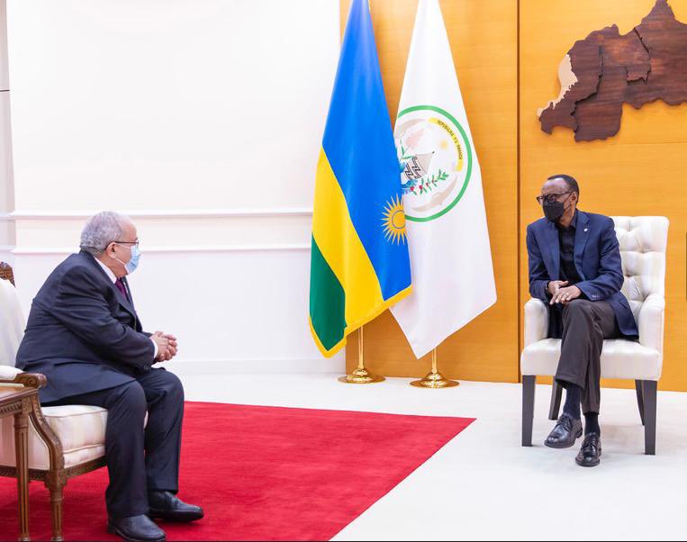 رئيس جمهورية رواندابول كاغامي و لعمامرة