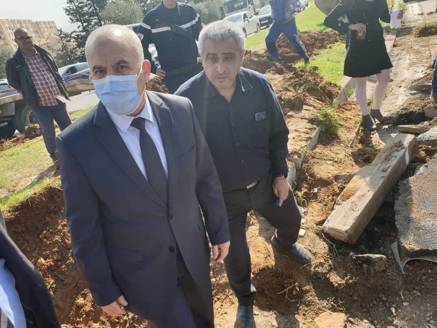 انهيار أرضية محطة نقل المسافرين