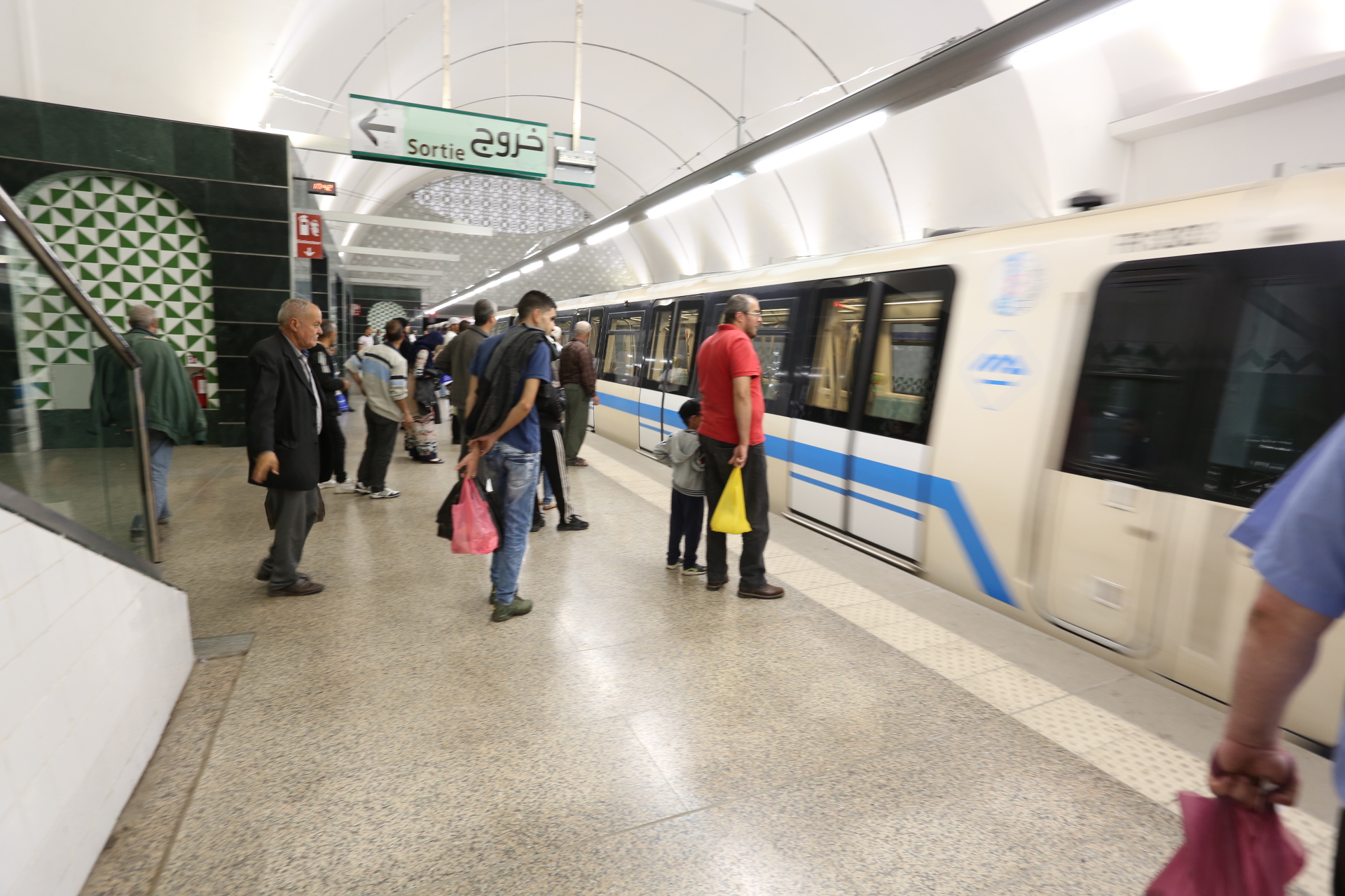 Les horaires du métro et tramway prolongés jusqu'à minuit