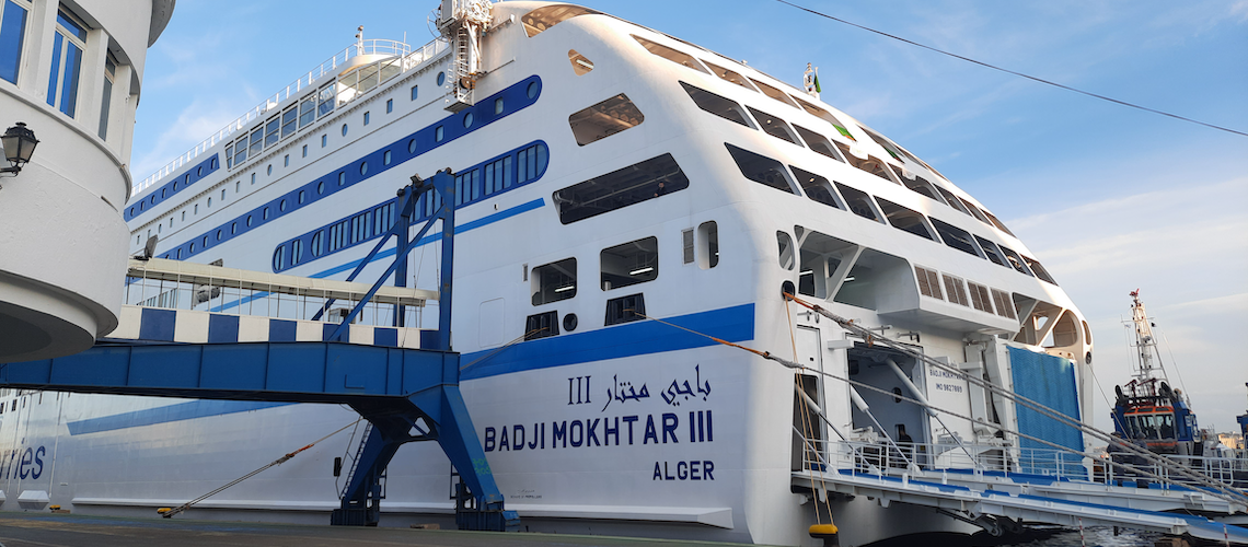 Le navire de transport de voyageurs "Badji Mokhtar III",
