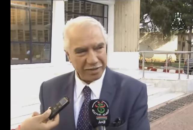 المرحوم المدير السابق لمؤسسة البث الإذاعي والتلفزي عبد المالك حويو