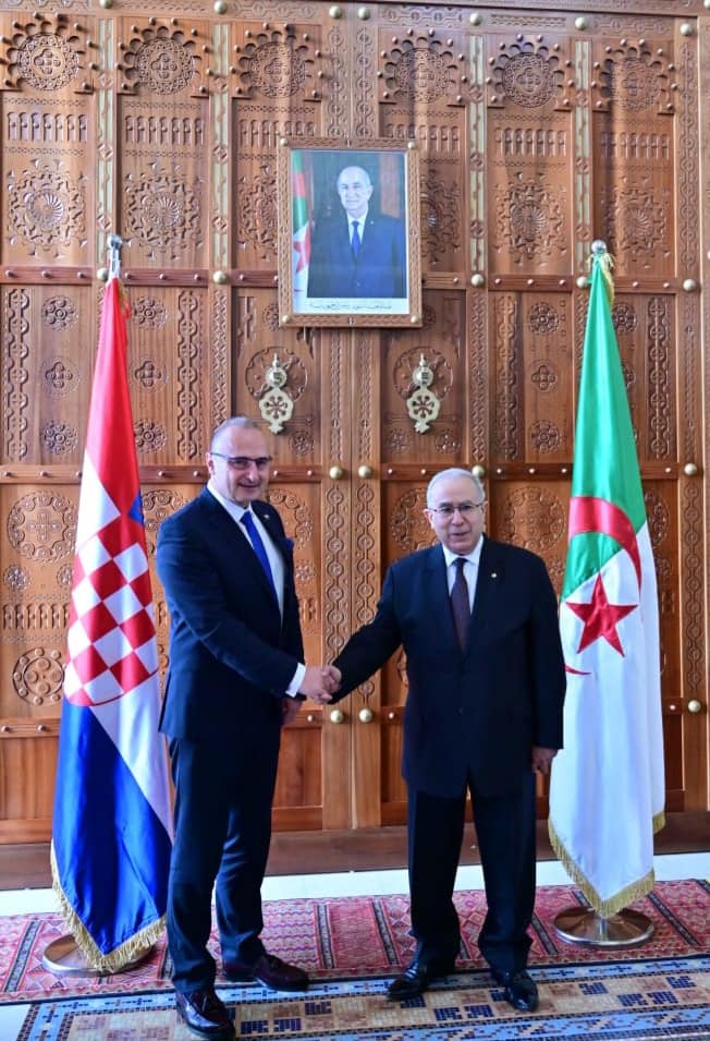 رمطان لعمامرة