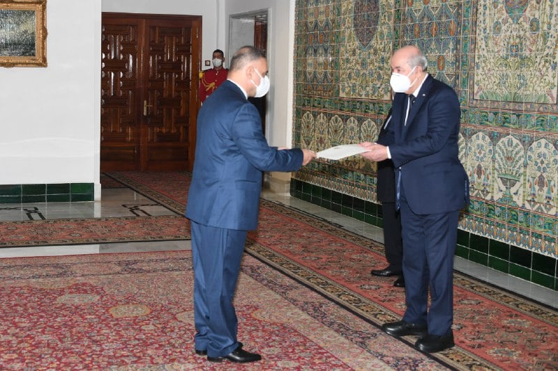 الرئيس تبون-سفراء