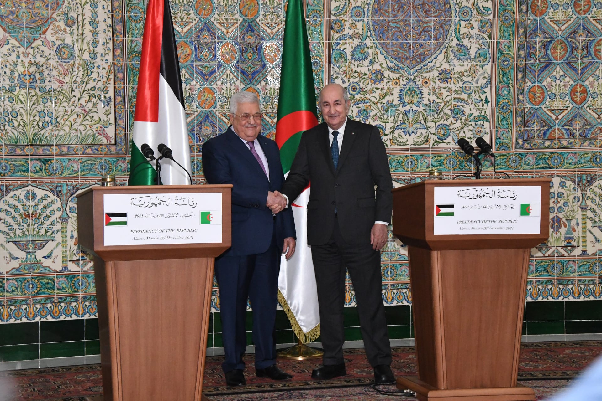 الرئيس تبون مع الرئيس محمود عباس الرئيس تبون مع الرئيس محمود عباس