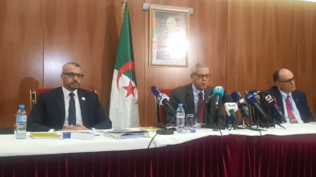 ندوة وهران حول السلم والأمن في افريقيا