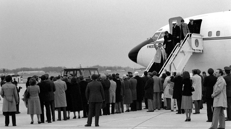 الرهائن الامريكيين