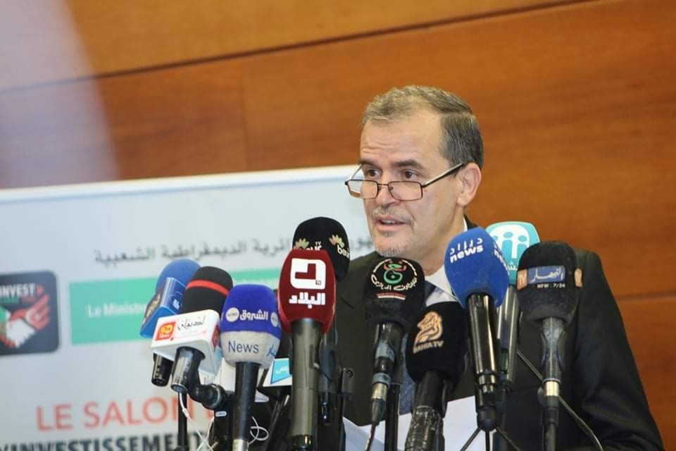 كمال رزيق وزير التجارة