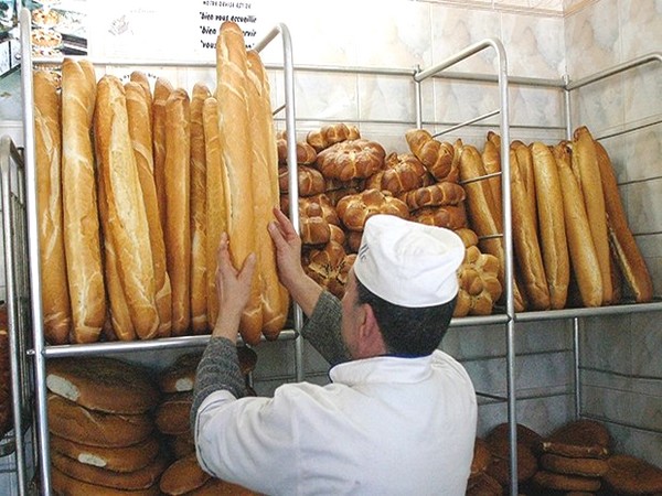 الضريبة على نشاط الخبازين