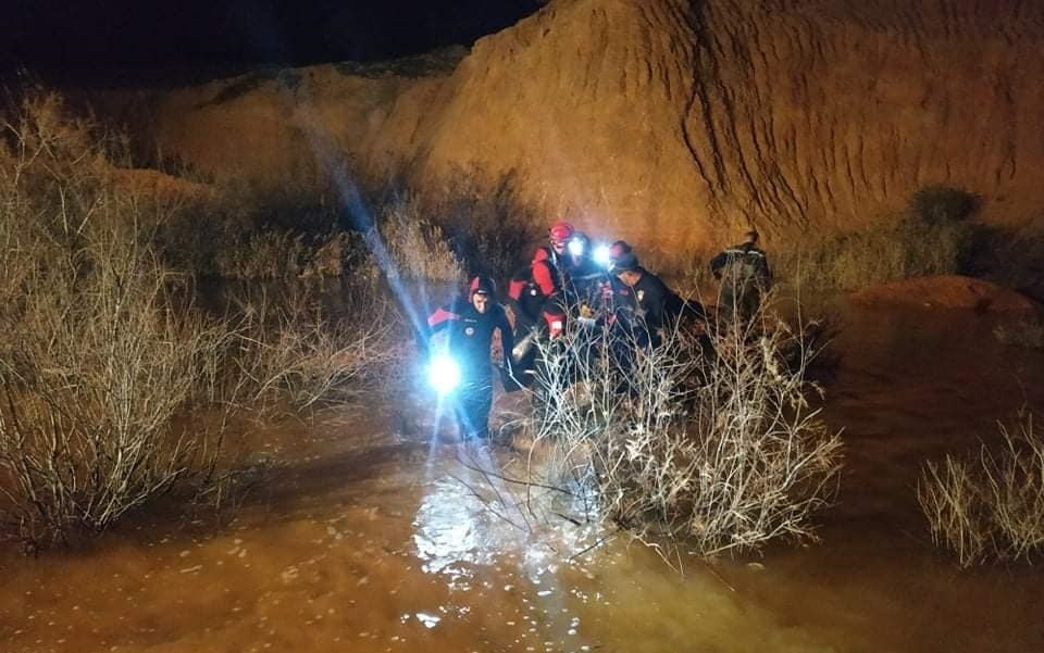 انتشال جثتي طفلين بمعسكر