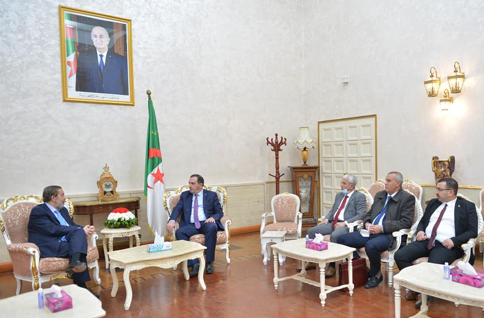 سفير اسبانيا