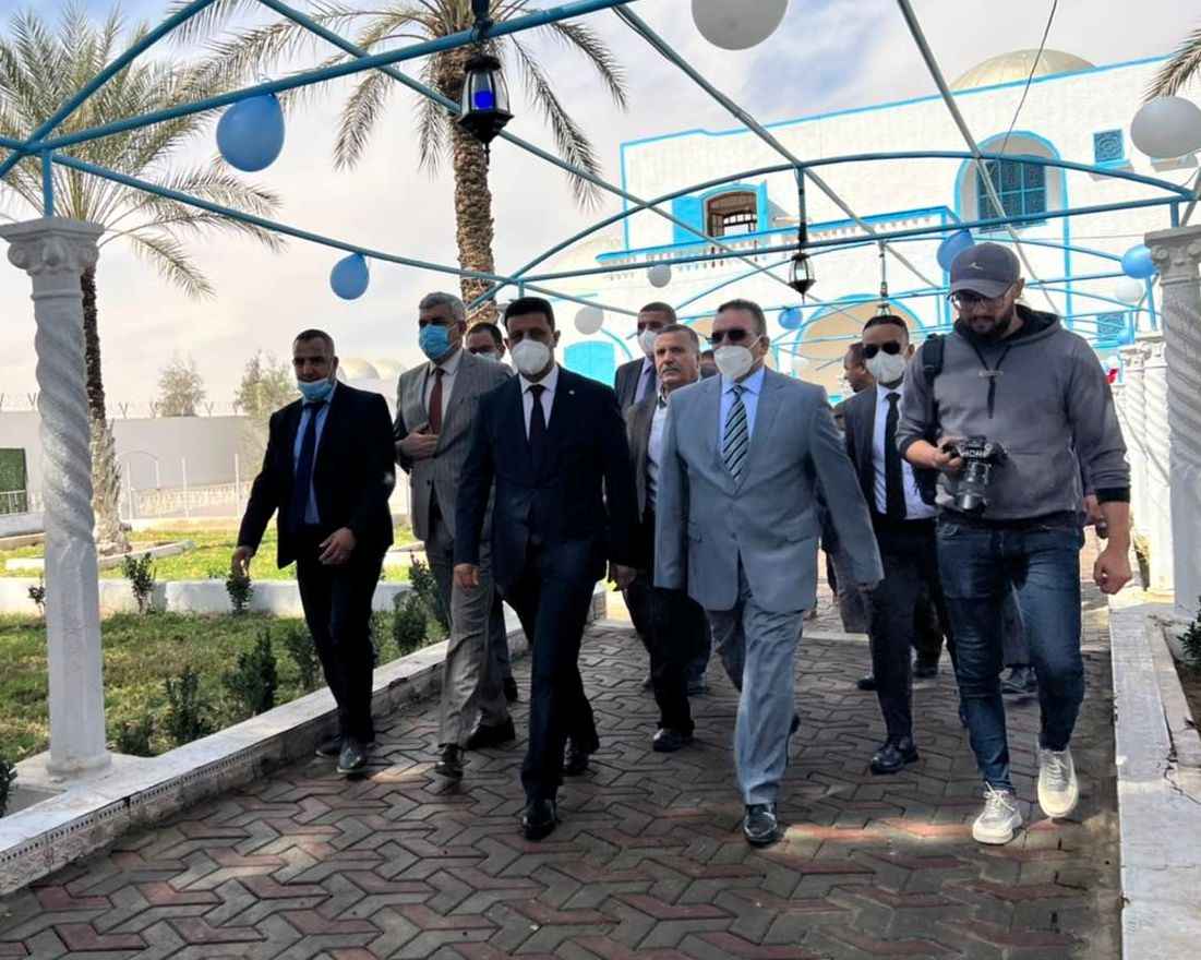 وزير السياحة
