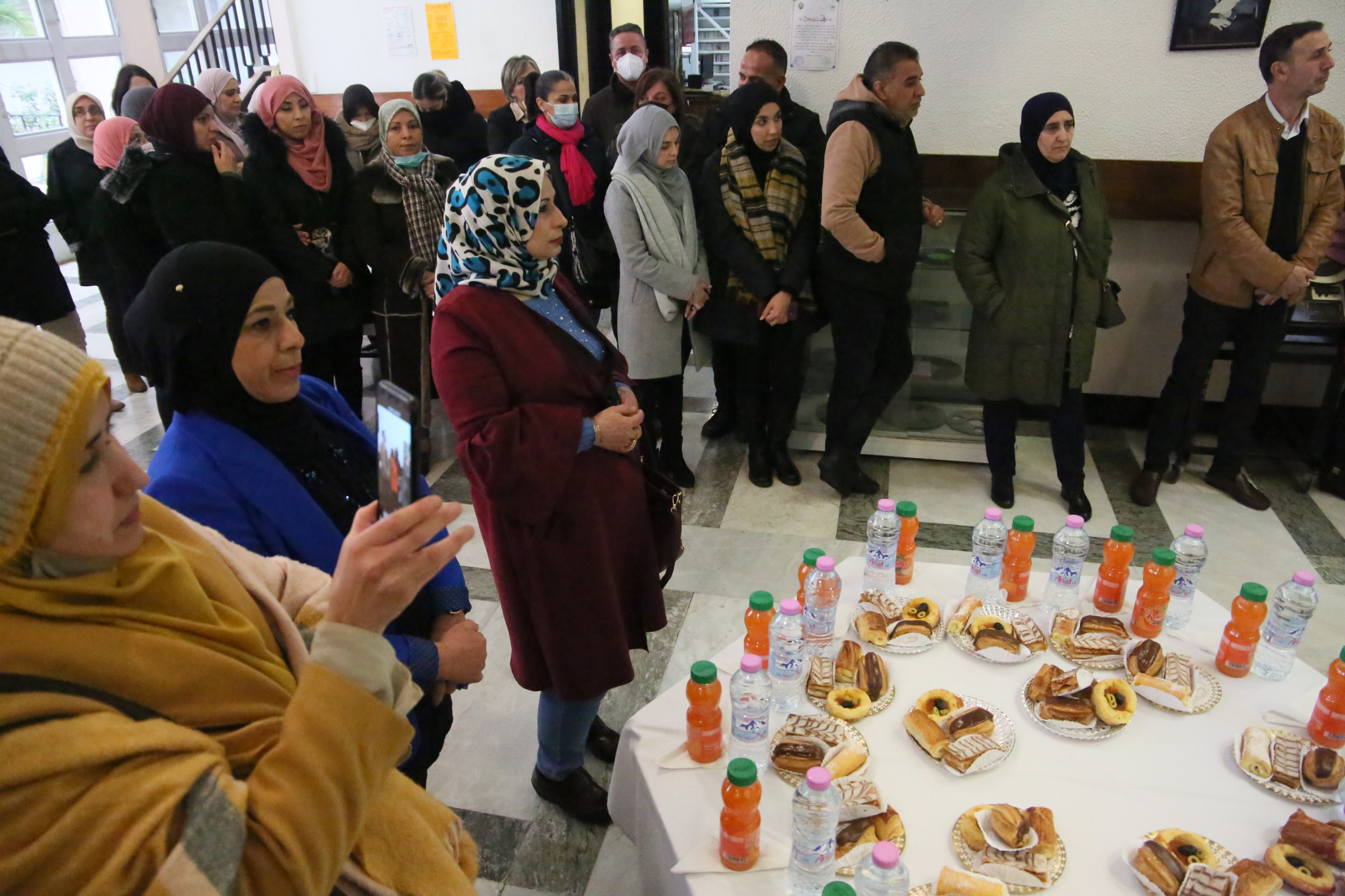 الإذاعة الجزائرية تحتفي بعاملات المؤسسة