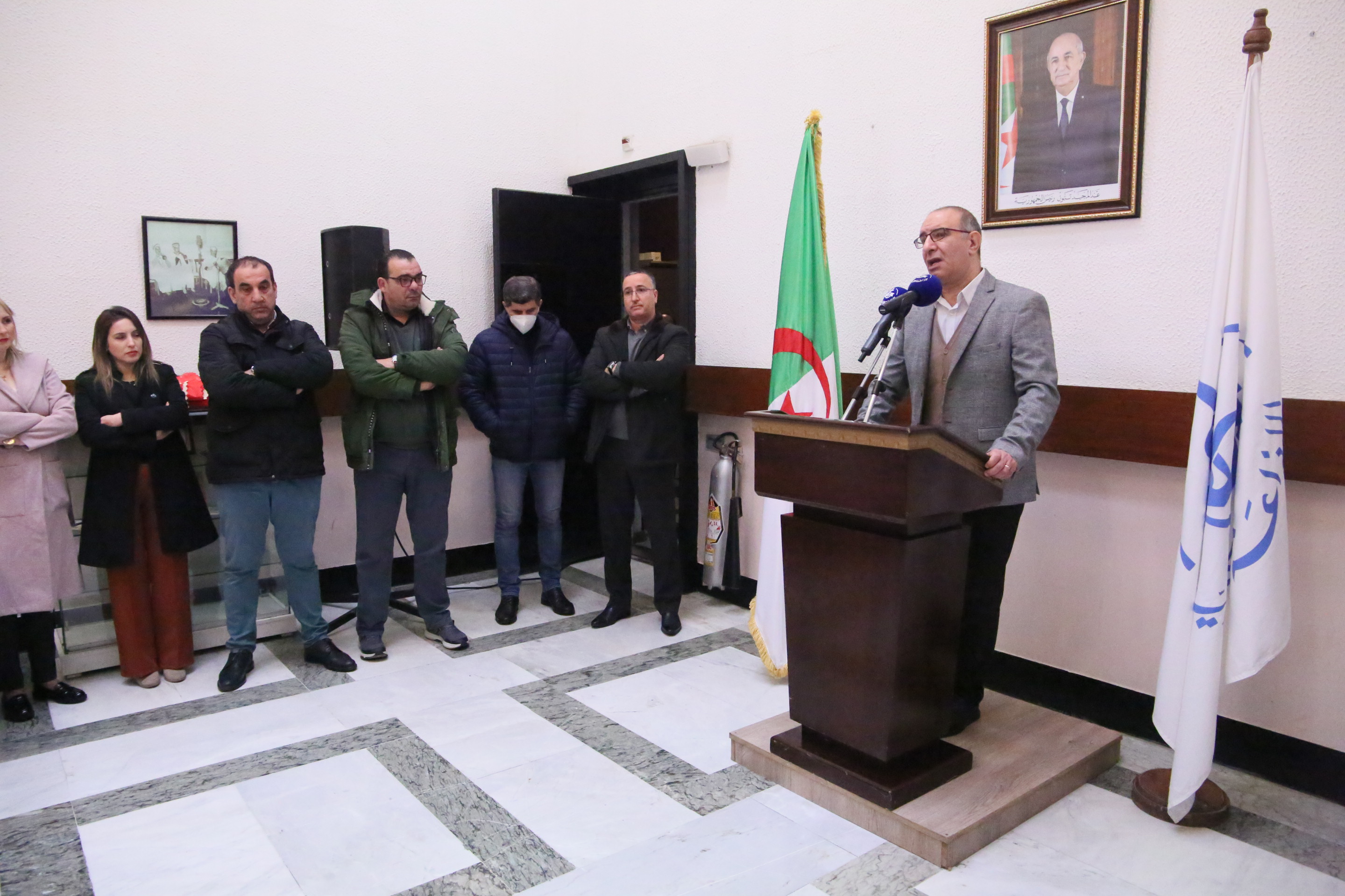 الإذاعة الجزائرية تحتفي بعاملات المؤسسة