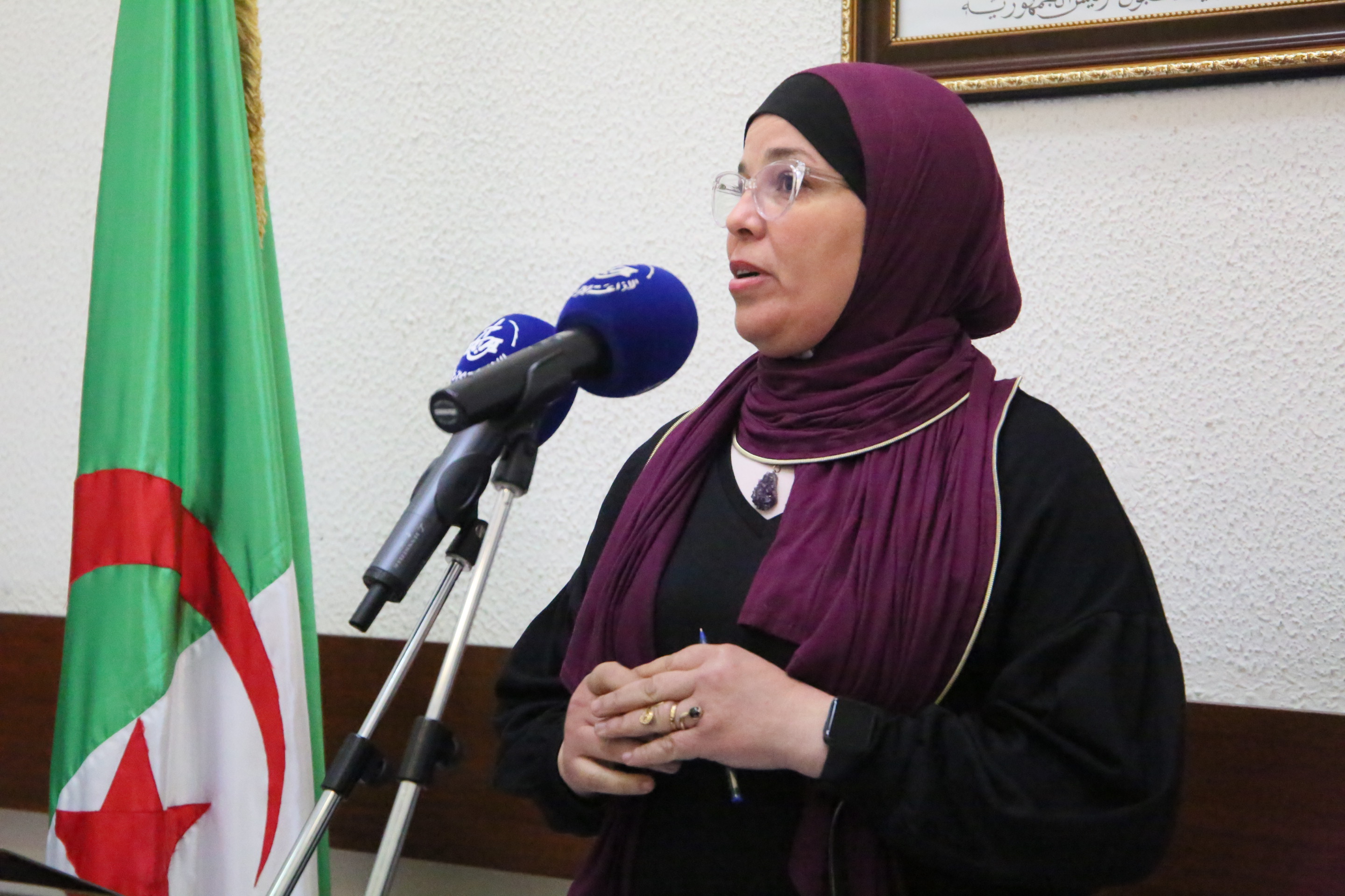 الإذاعة الجزائرية تحتفي بعاملات المؤسسة