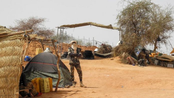 mali camp de mondoro