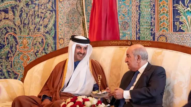 رئيس الجمهورية يجري مكالمة هاتفية أمير دولة قطر الشقيقة