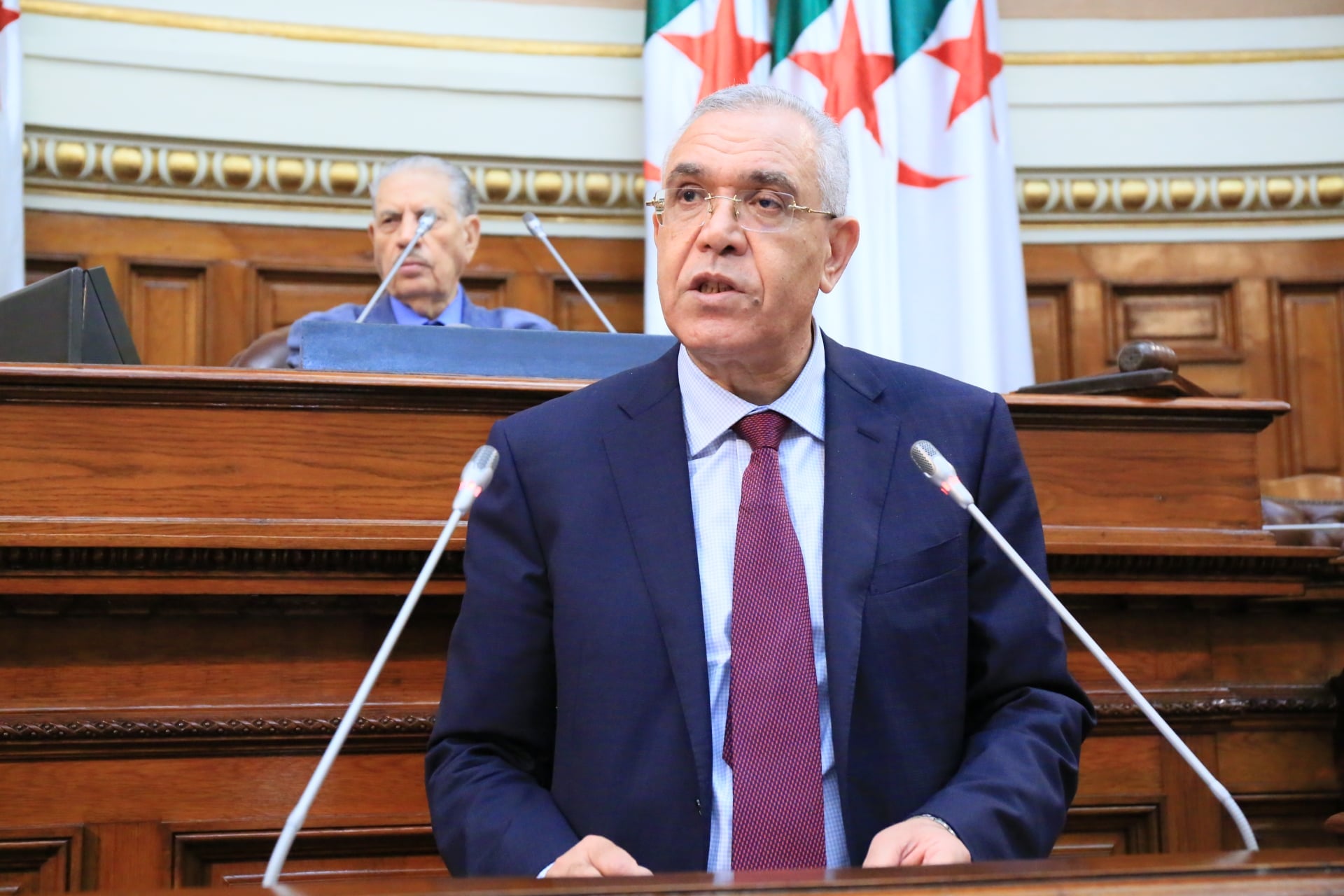 وزير وزير