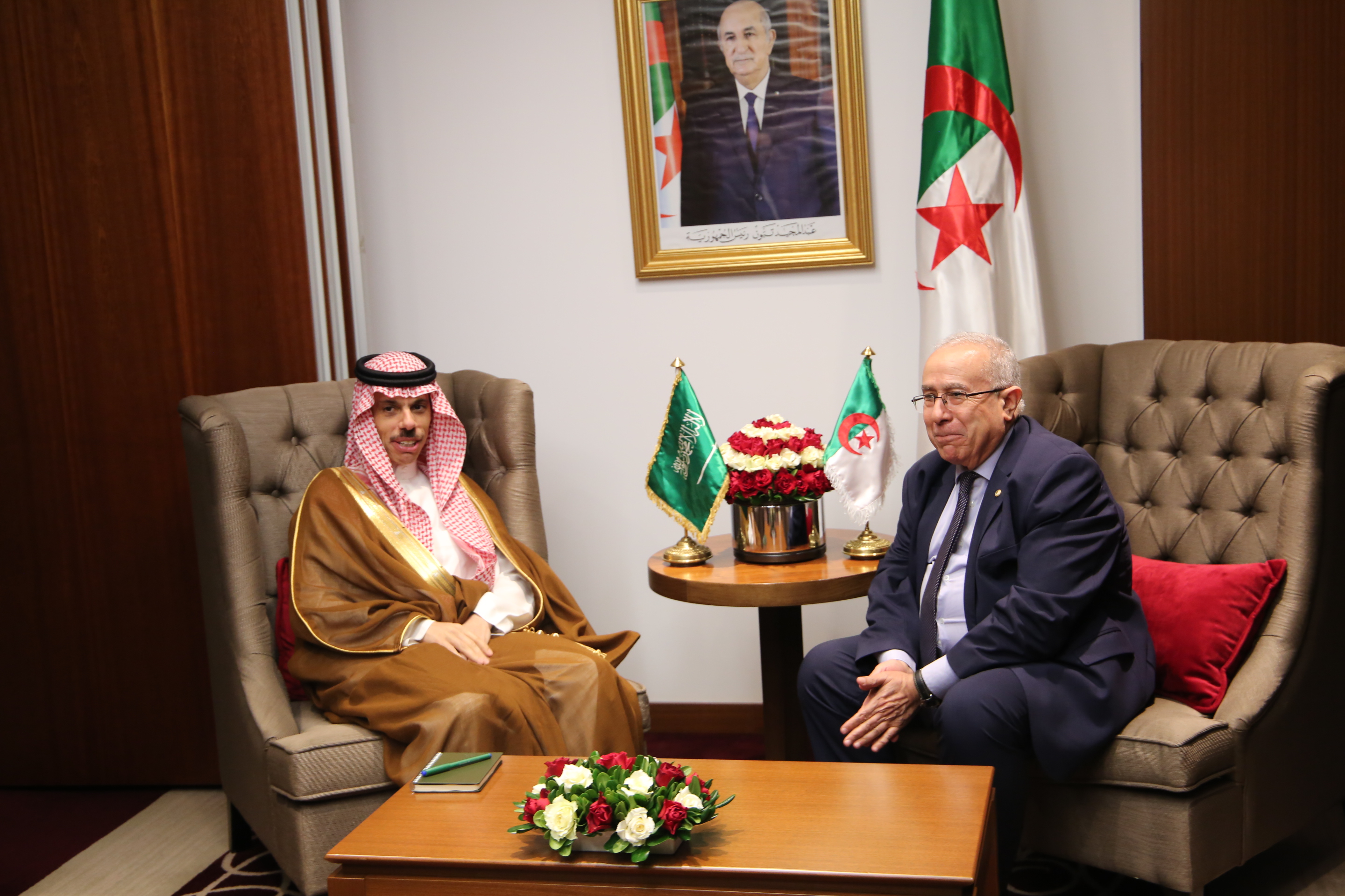 لعمامرة مستقبلاً بن فرحان