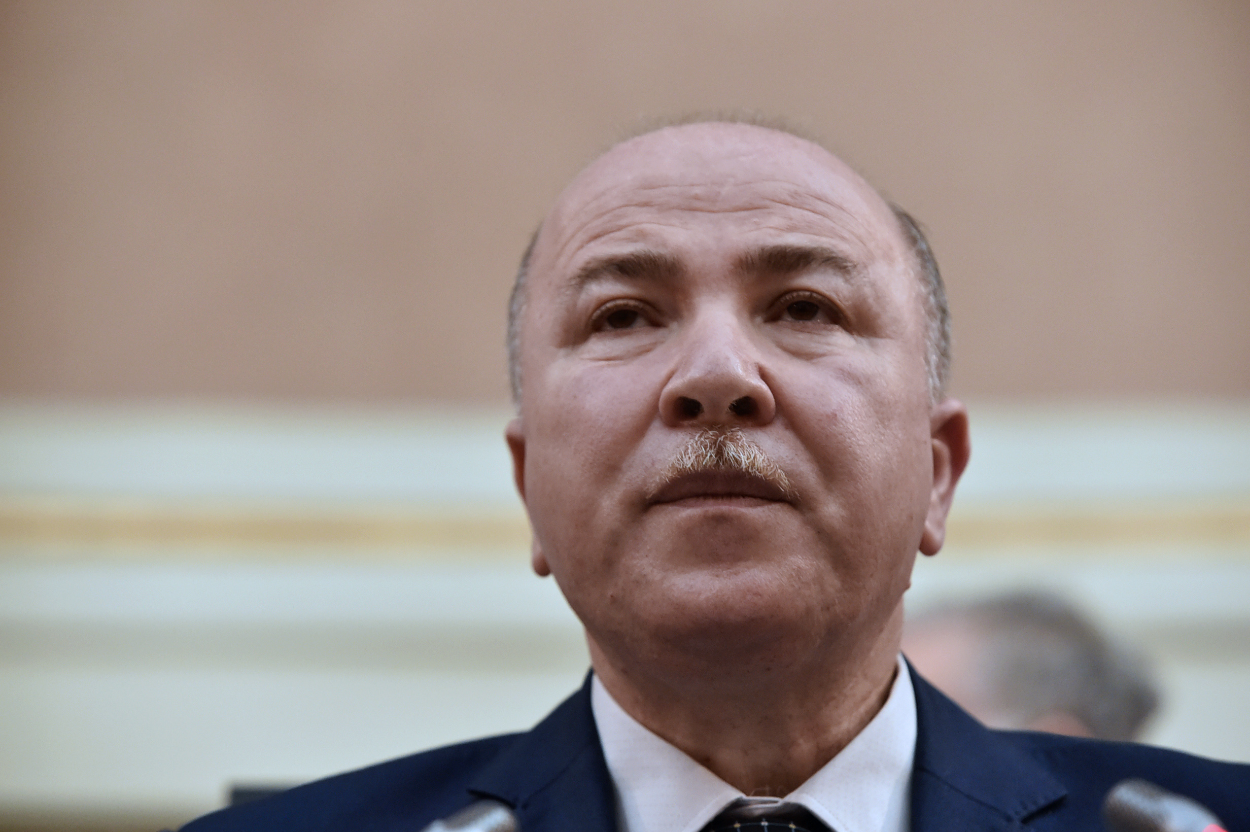 الوزير الأول أيمن بن عبد الرحمان