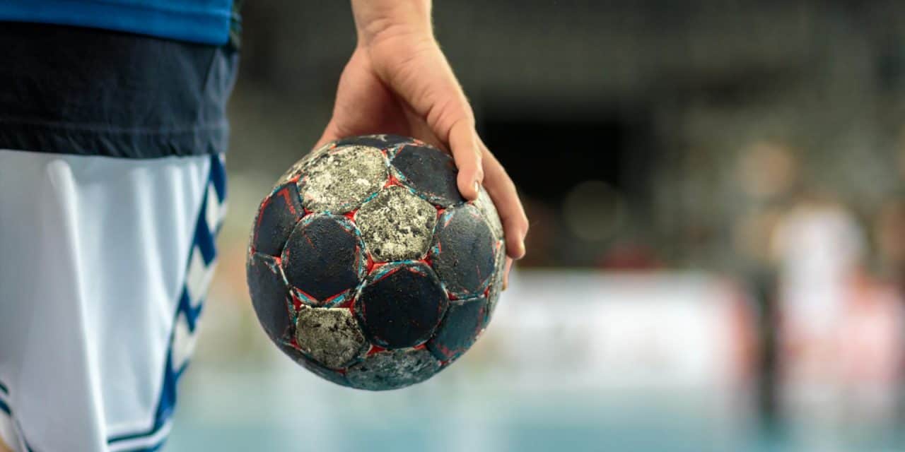 كرة اليد الجزائرية