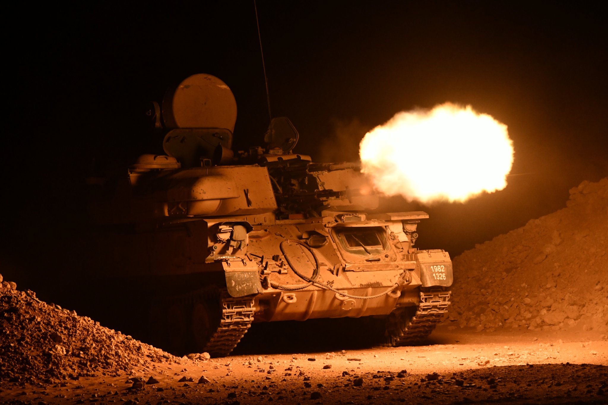 تمرين تكتيكي ليلي بالناحية العسكرية الثالثة