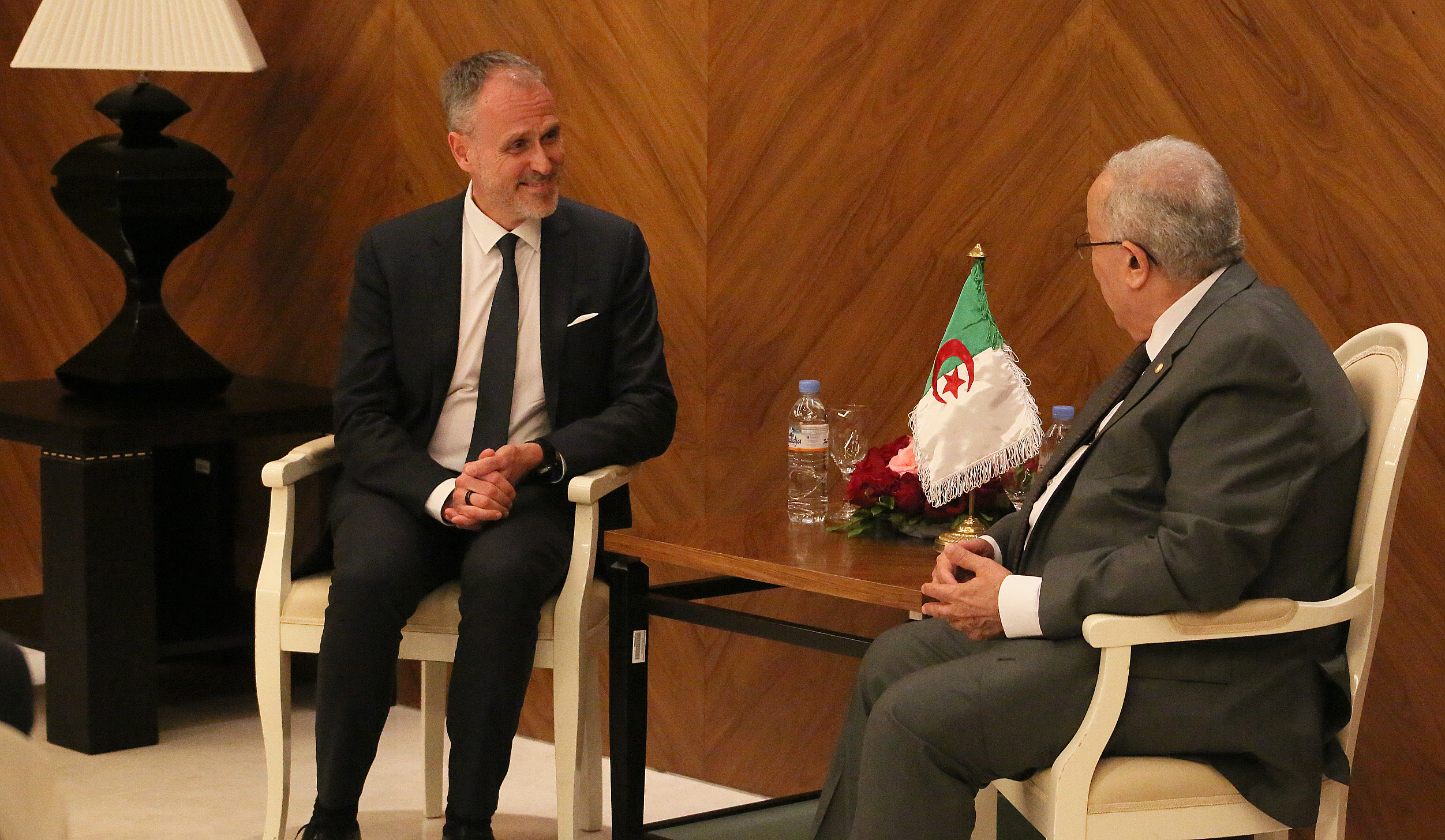 لعمامرة-مؤسسة مارتي آتيساري للسلام