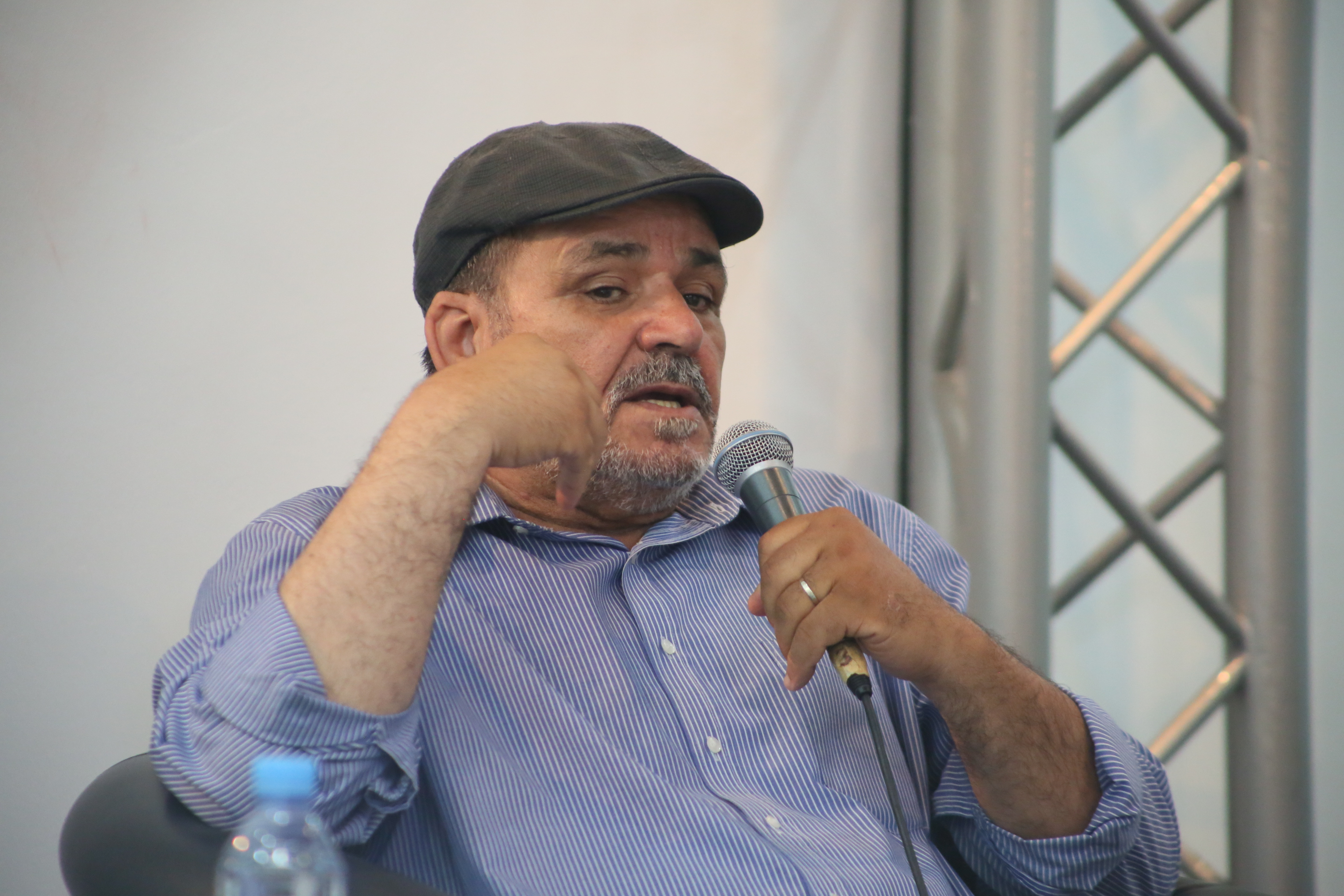 ندوة تكريمية على شرف الشاعر بلقاسم خمار