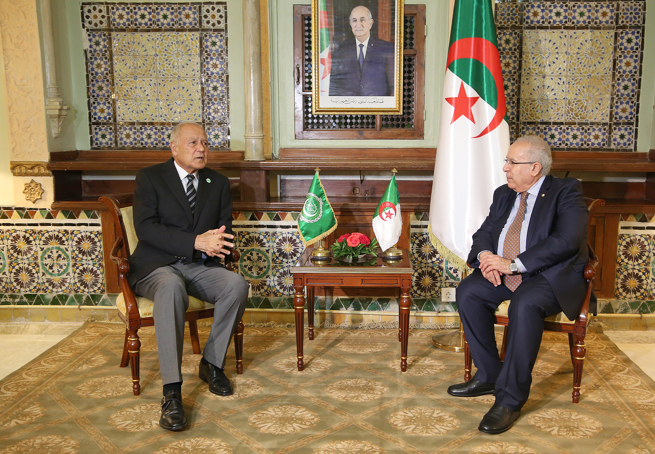 وزير الخارجية رمطان لعمامرة والأمين العام لجامعة الدول العربية أحمد أبو الغيط