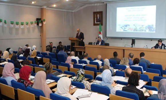 الملتقى الوطني حول تقييم الشعبة المهنية  "فنون وصناعات مطبعية "