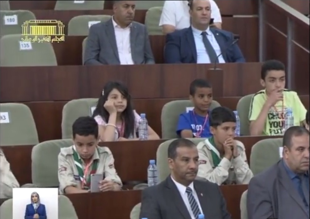 Les députés enfants en séance à l'APN