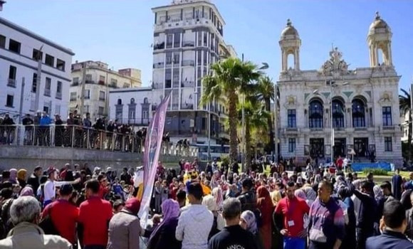 Théâtre de la rue à Oran.16.16.2022