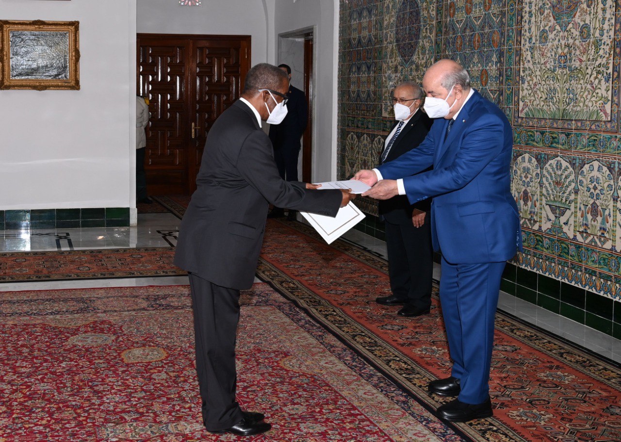 سفير جنوب إفريقيا