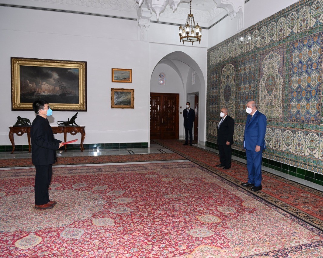 السفير الصيني