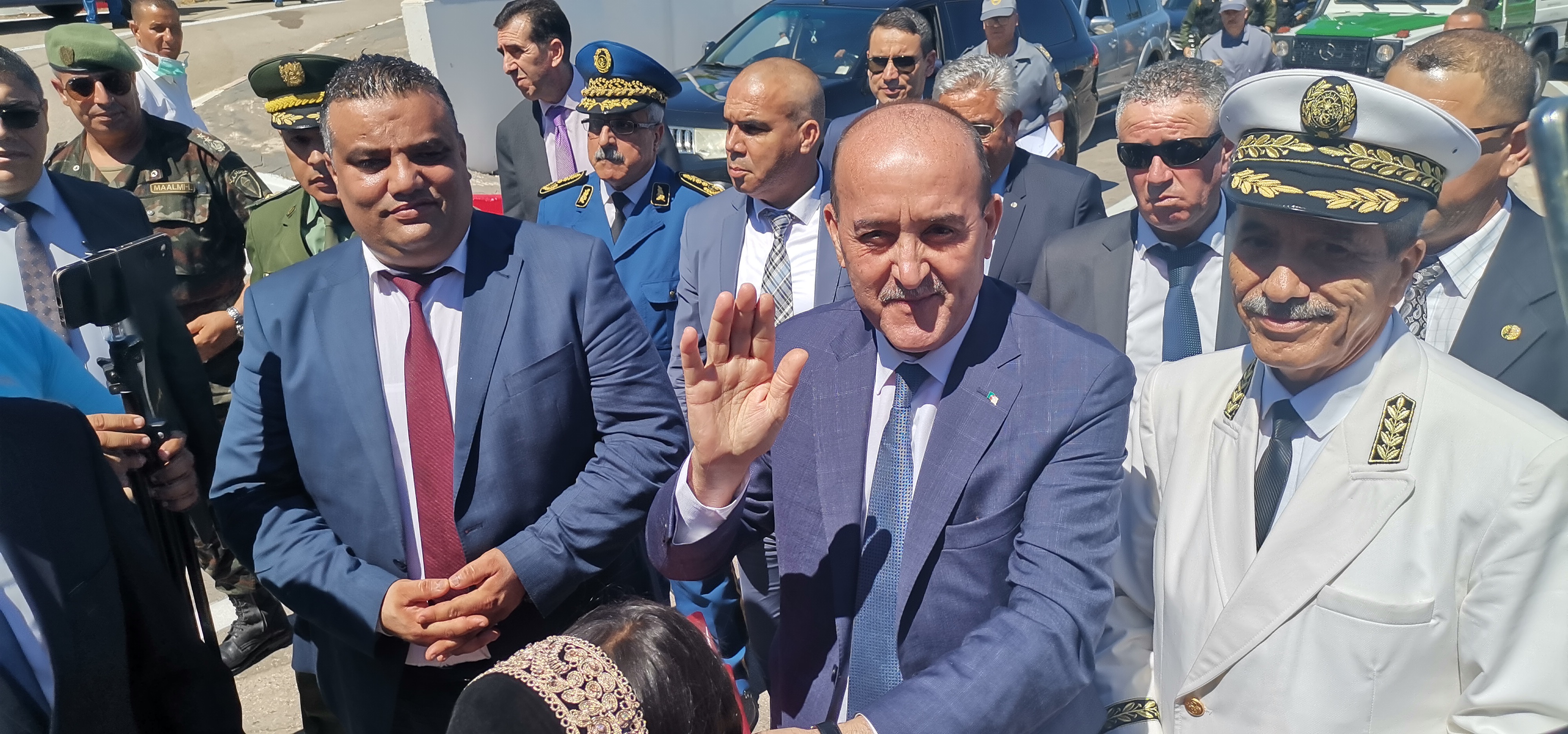 وزيرا الداخلية الجزائري والتونسي