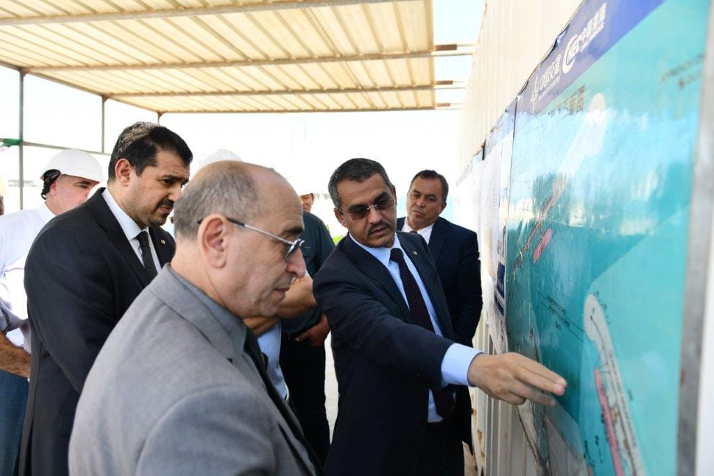 جانب من زيارة حكار لسكيكدة