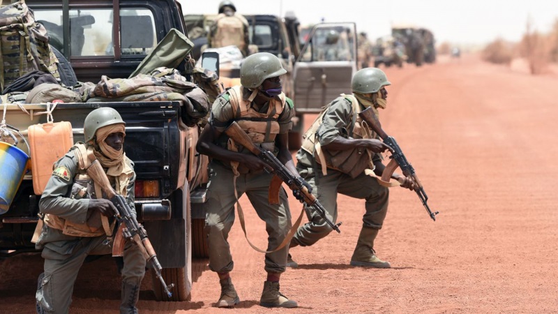 جنود ماليون