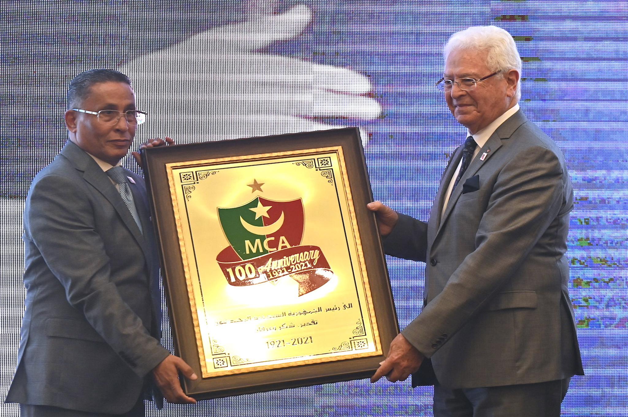 مولودية الجزائر كرم تبون