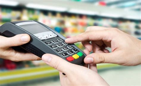 تمديد اخر أجل لوضع وسائل الدفع الالكتروني إلى 31 ديسمبر 2023