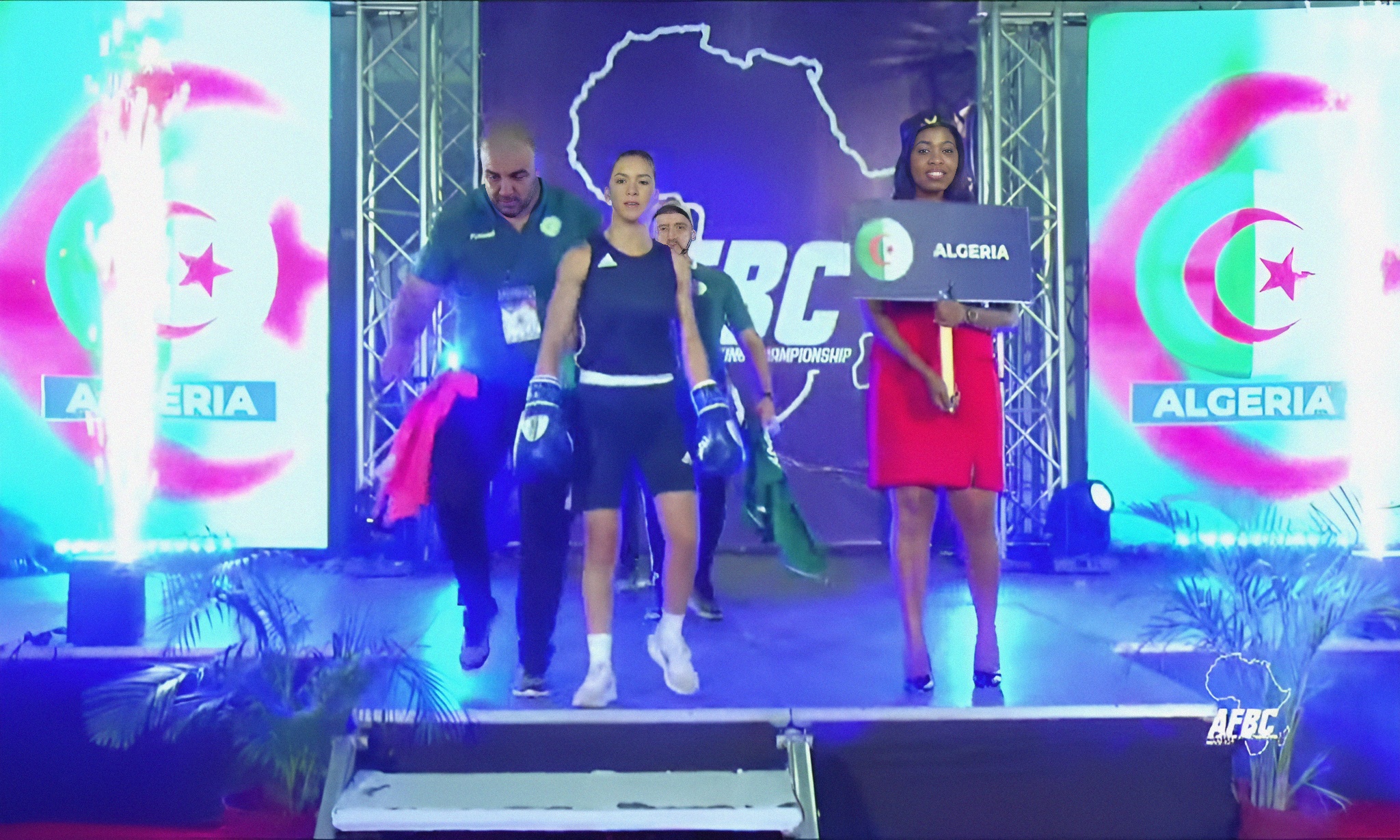 الملاكمة الجزائرية روميسة بوعلام