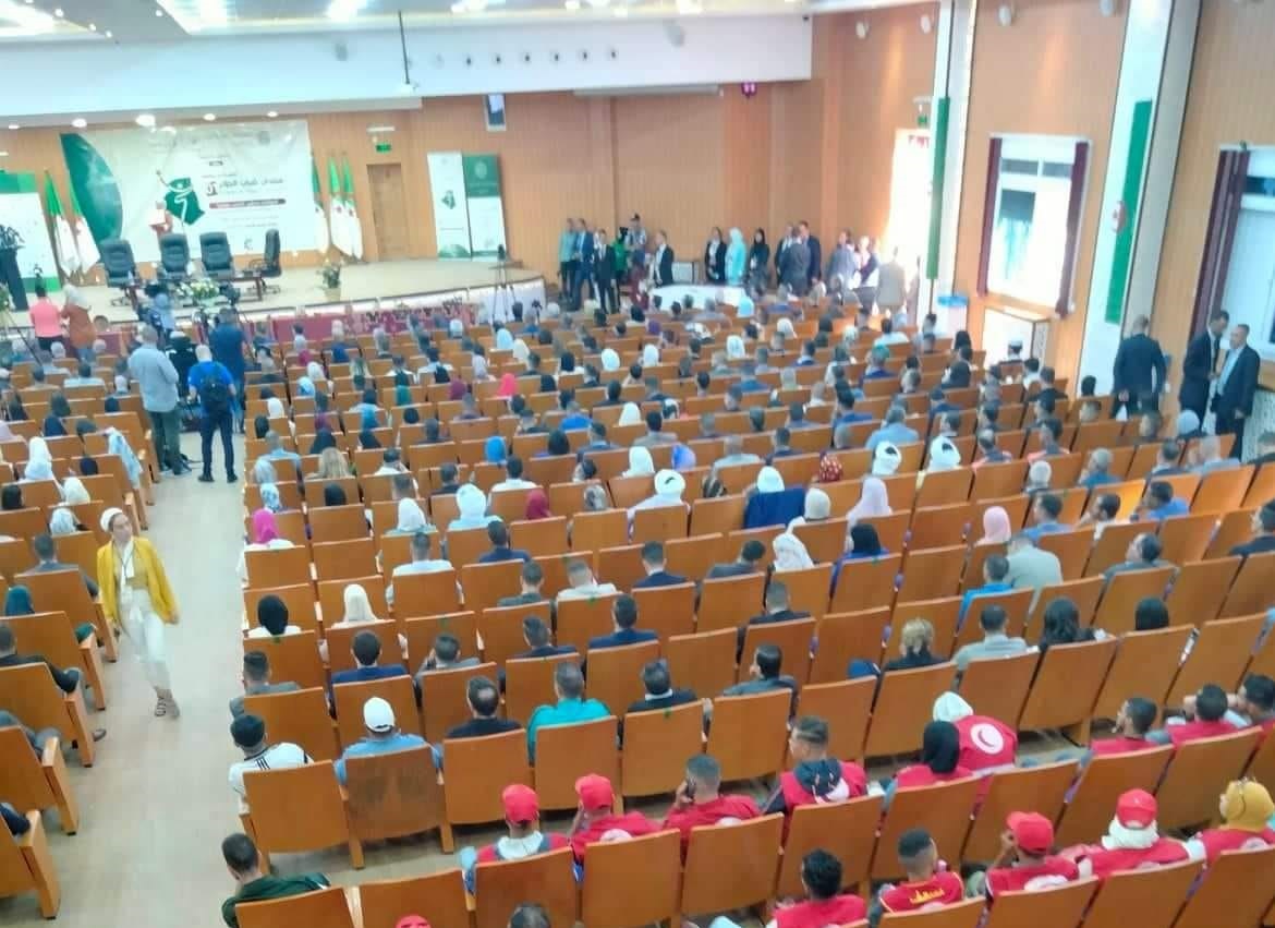 منتدى شباب الجزائر الأول