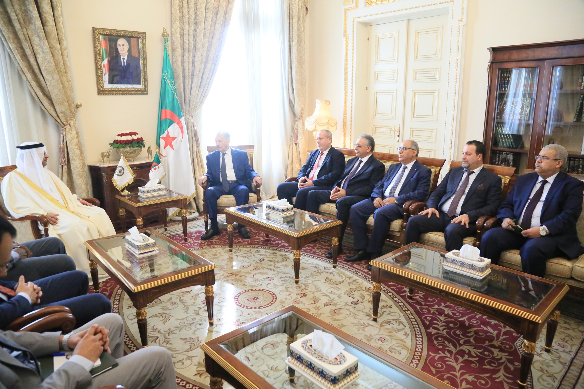 العسومي في ضيافة قوجيل