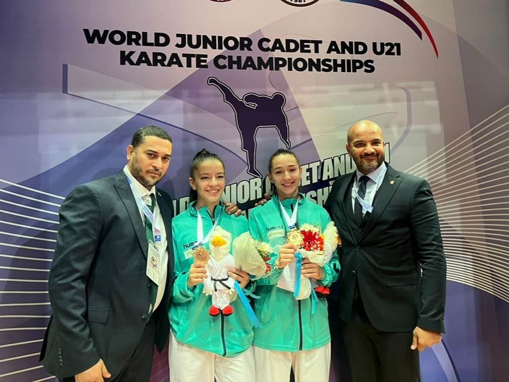 Cylia Ouikane et Louiza Abouriche