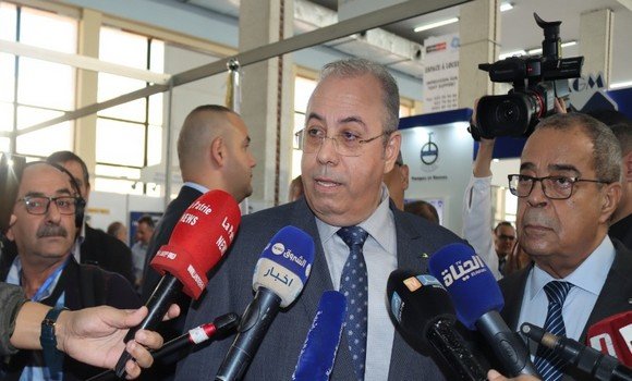 وزير الصناعة أحمد زغدار