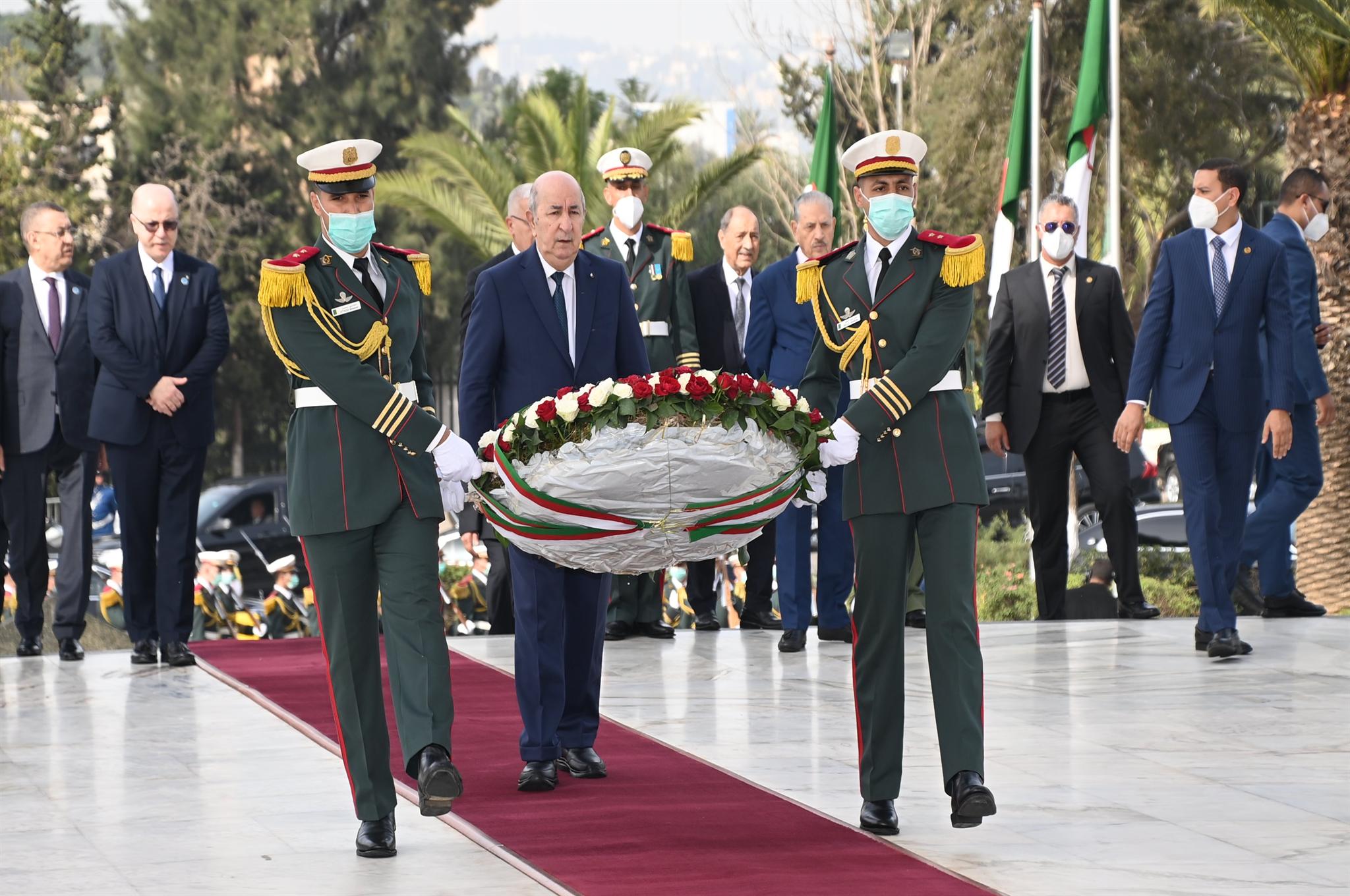 الرئيس تبون يترحم على أرواح شهداء الثورة الجزائرية