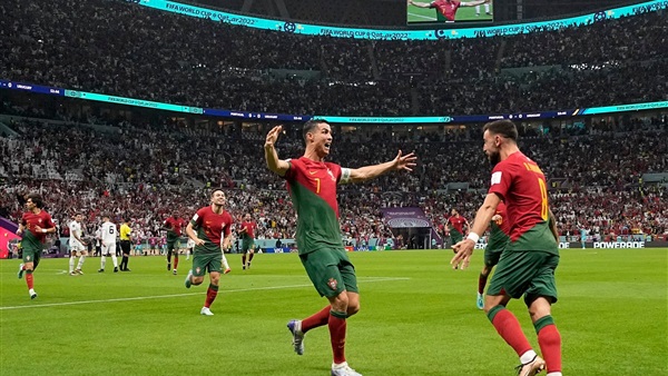 لقطة من مباراة البرتغال وأورغواي